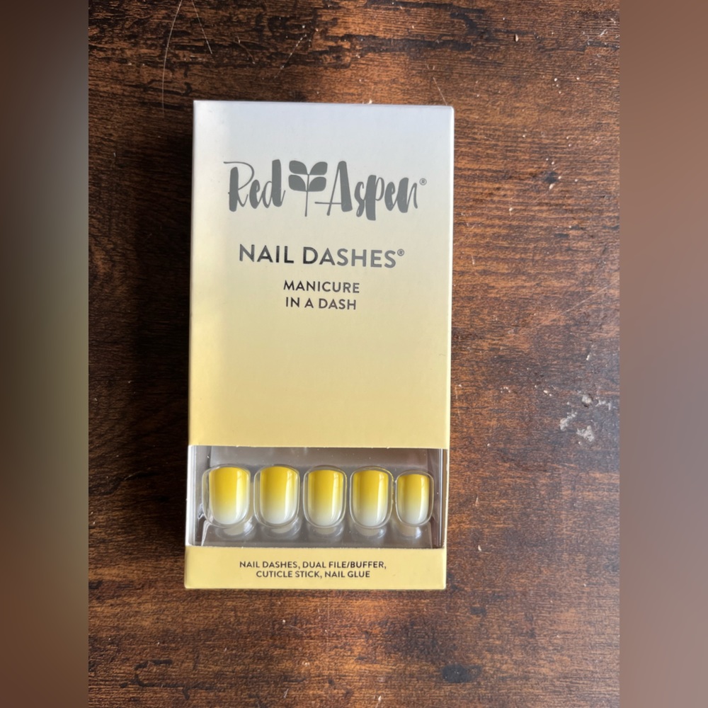 Red Aspen Nail Dashes - Sunday Mimosa, Serina